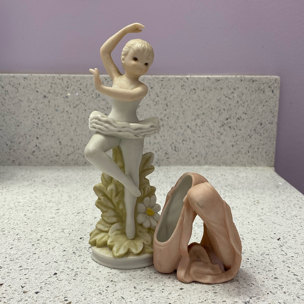 Vintage ballerina and pointe shoes